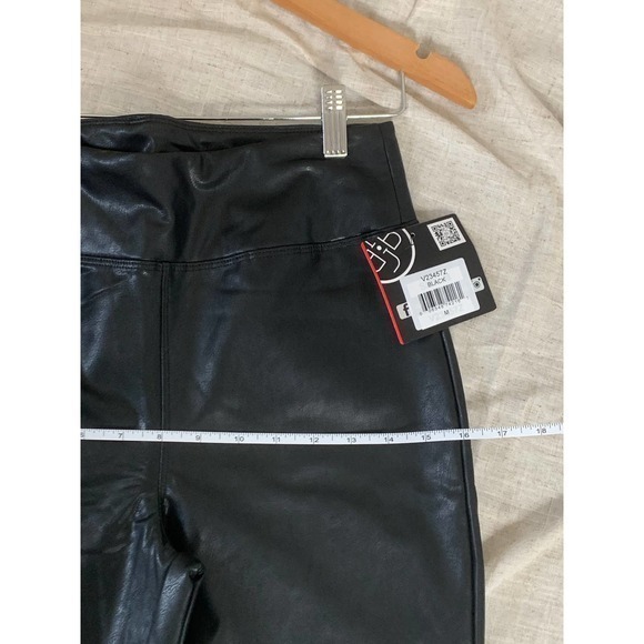 NWT‎ BBJ Los Angeles Vegan High Rise Skinny Pull On Legging - Picture 8 of 8